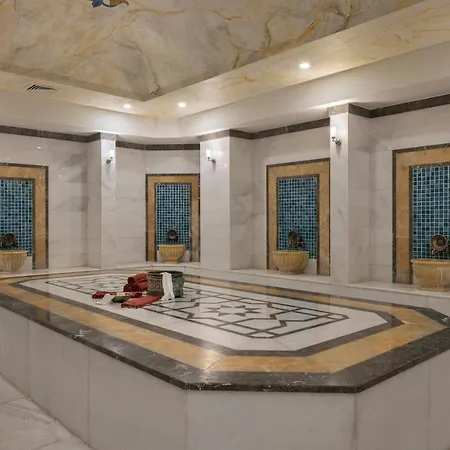 Ramada By Wyndham Lara Hotel