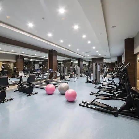 فندق Ramada By Wyndham Lara 5*