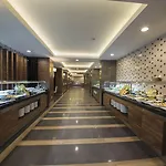 Hotel Ramada By Wyndham Lara 5*