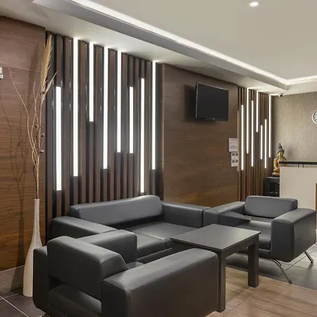 Ramada By Wyndham Lara 5* Анталья