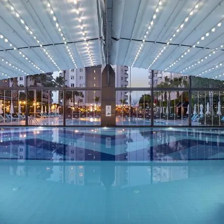 Отель Ramada By Wyndham Lara 5*
