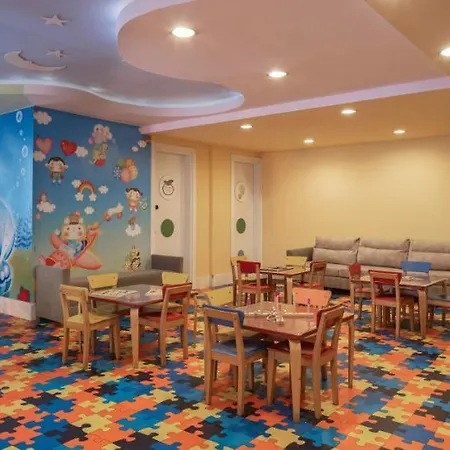 Отель Ramada By Wyndham Lara 5*