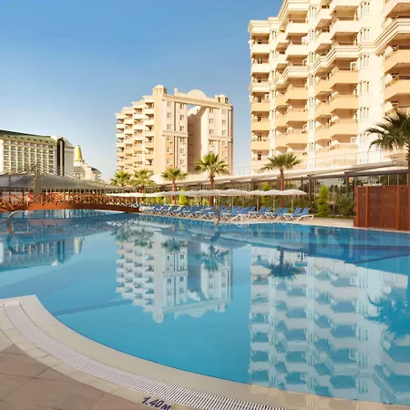 Отель Ramada By Wyndham Lara