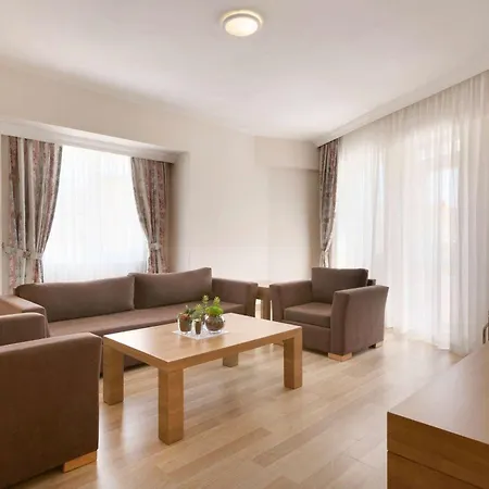 Ramada By Wyndham Lara Отель 5*
