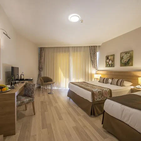 Отель Ramada By Wyndham Lara 5*