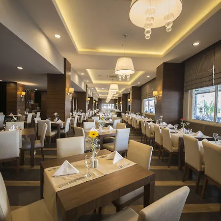 Ramada By Wyndham Lara Отель 5*