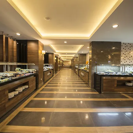 Ramada By Wyndham Lara 5* Анталья