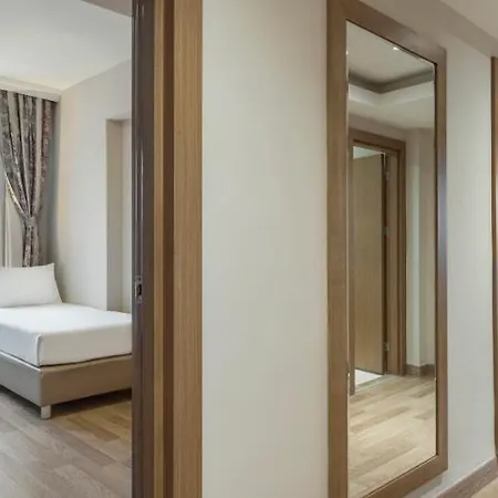 Hotel Ramada By Wyndham Lara 5*