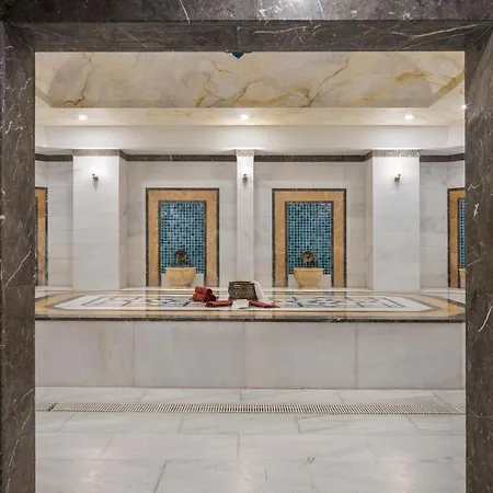 Ramada By Wyndham Lara Hotel 5*