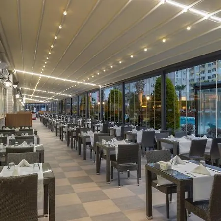 Hotel Ramada By Wyndham Lara Antalya