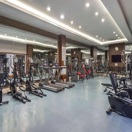 Hotell Ramada By Wyndham Lara