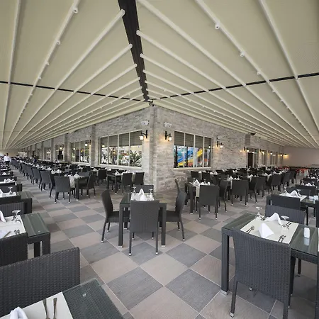 Ramada By Wyndham Lara Hotell Antalya