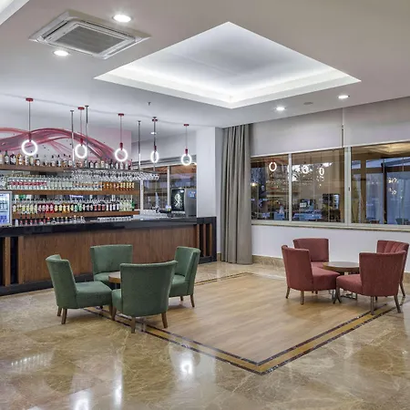 Ramada By Wyndham Lara 5*
