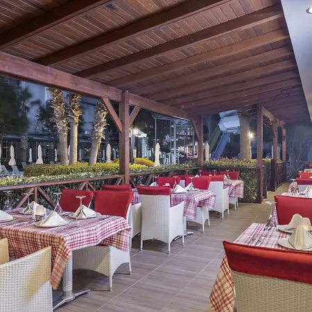 Ramada By Wyndham Lara Hotell 5*