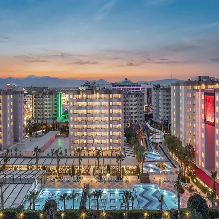 Ramada By Wyndham Lara Hotell 5*