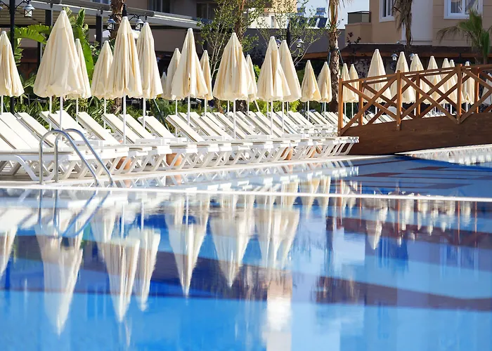 Ramada By Wyndham Lara