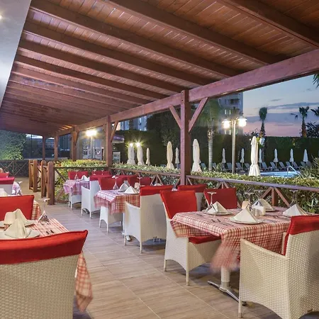 Ramada By Wyndham Lara Hotel Antália