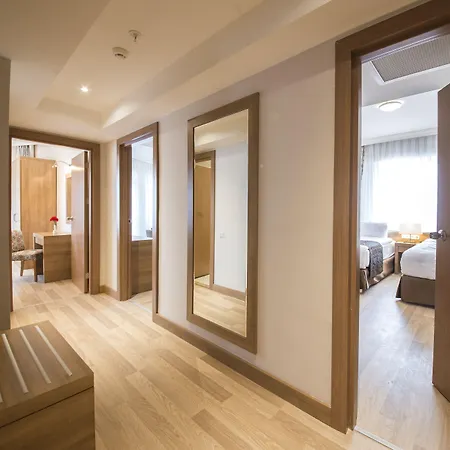 Ramada By Wyndham Lara Hotel 5*