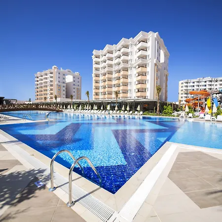 Ramada By Wyndham Lara Hotel