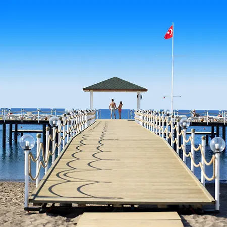 Hotel Ramada By Wyndham Lara