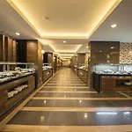 Ramada By Wyndham Lara 5* أنطاليا